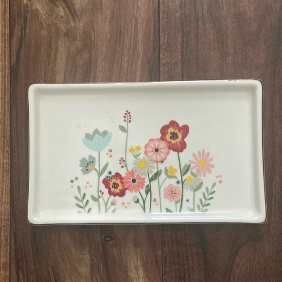 cupcakes & cashmere Other - Trinket Tray